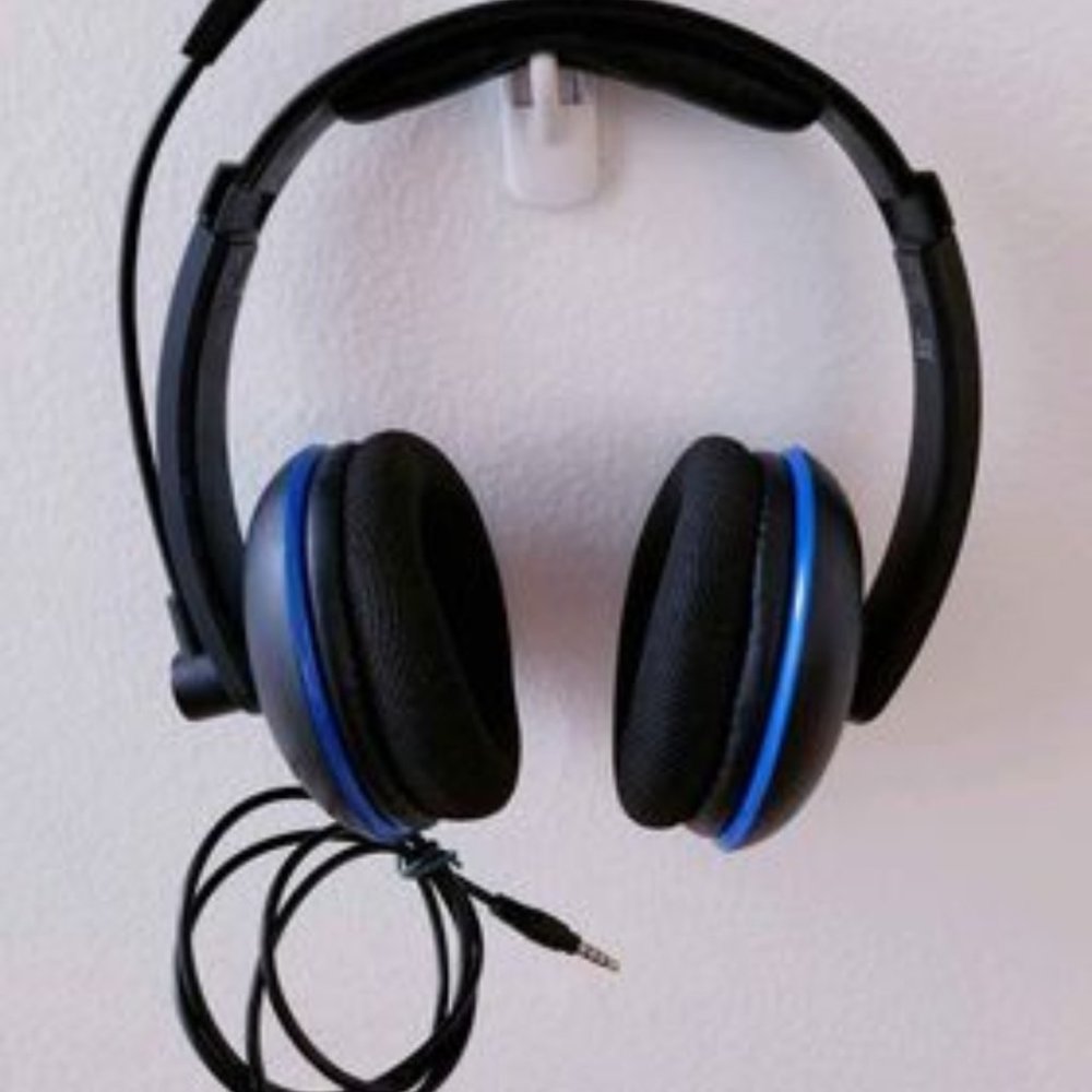 Blue & Black Turtle Beach Ear Force P12